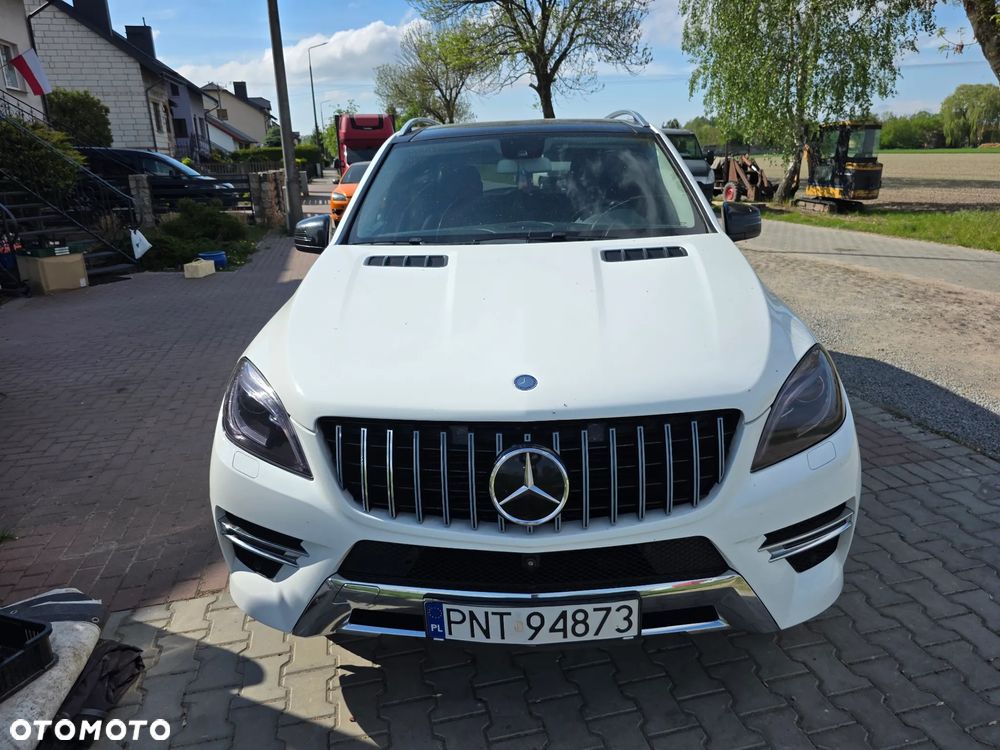 Mercedes-Benz ML 350 BlueTEC 4MATIC 7G-TRONIC Edition 1 - 3