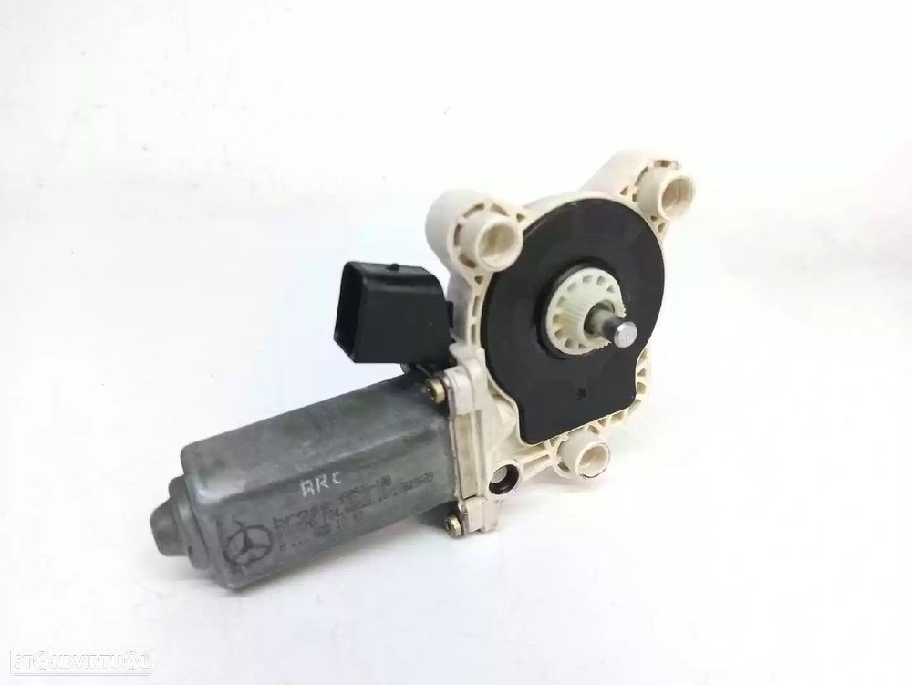 MOTOR ELEVADOR DE VIDRO FRONTAL ESQUERDO MERCEDES-BENZ CLASSE C 2003 -A211820294... - 1