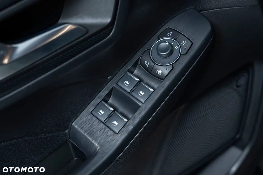 Ford Kuga 2.5 Duratec PHEV ST-LINE - 21