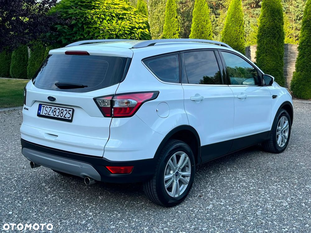 Ford Kuga 1.5 TDCi 2x4 Business Edition - 3