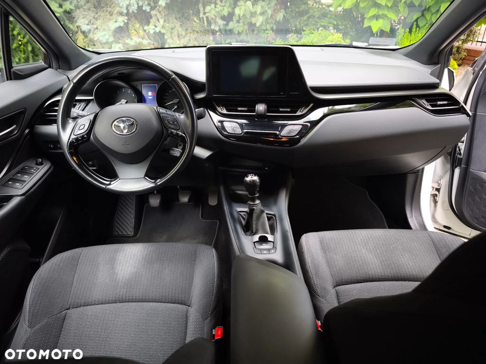 Toyota C-HR 1.2 T Premium - 25