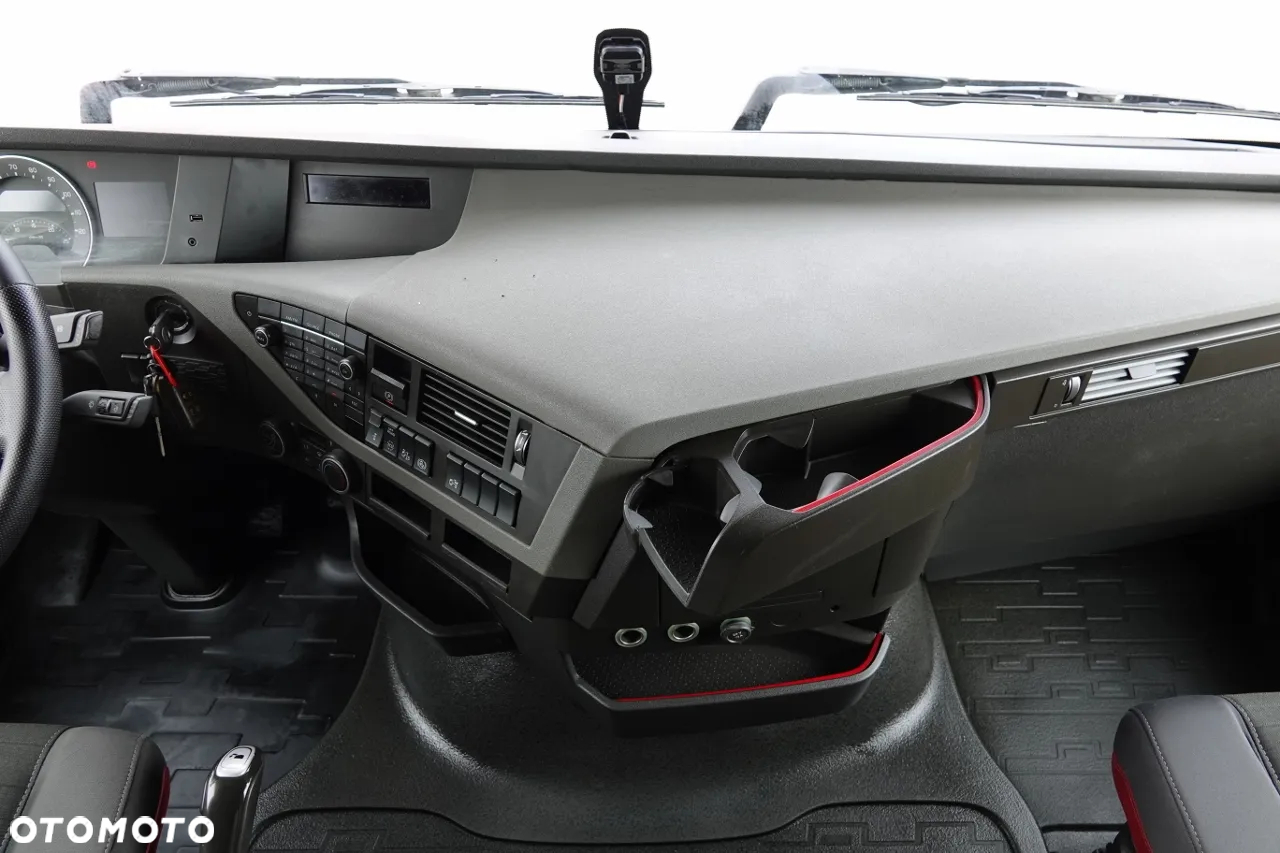 Volvo FH 460 / SPROWADZONY / PO KONTRAKCIE SERWISOWYM - 30