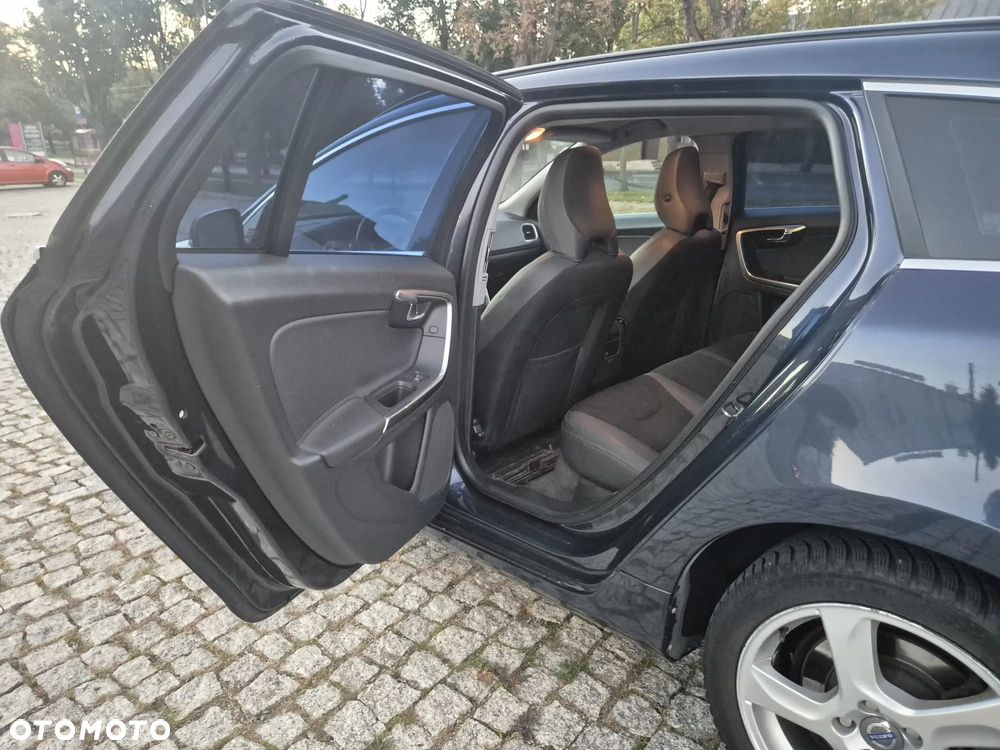 Volvo V60 - 24