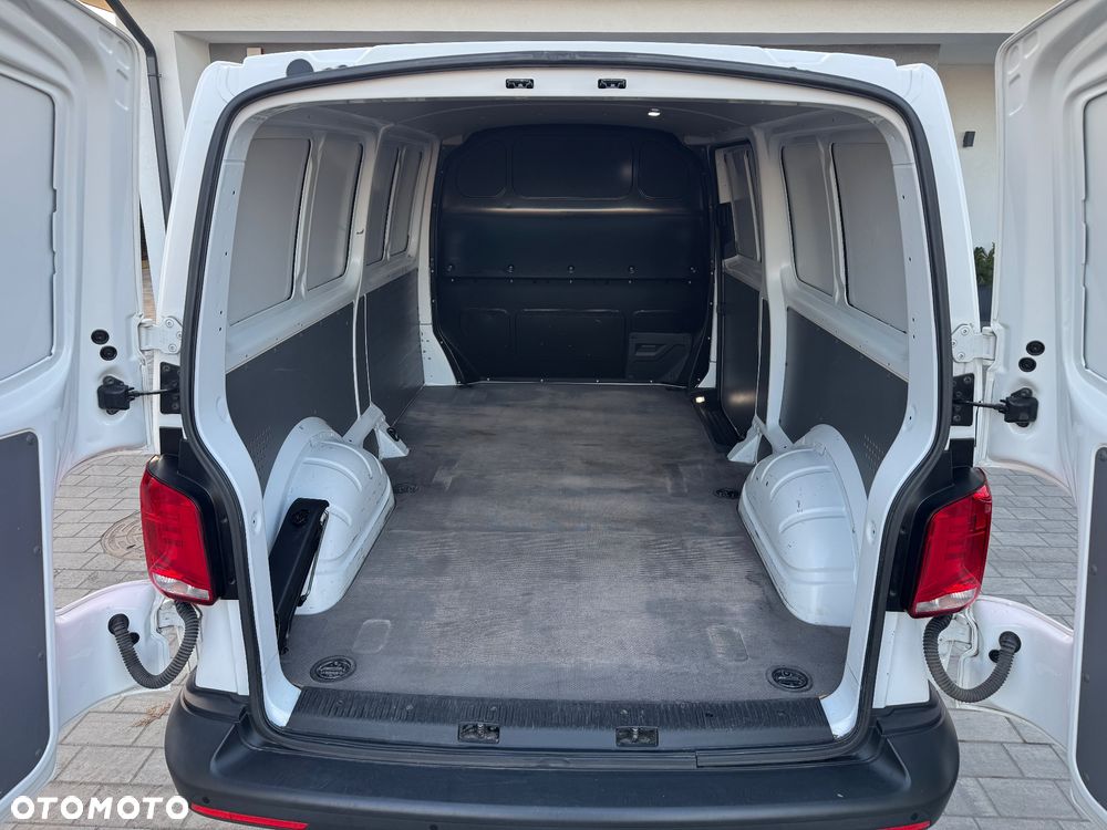 Volkswagen Transporter - 8