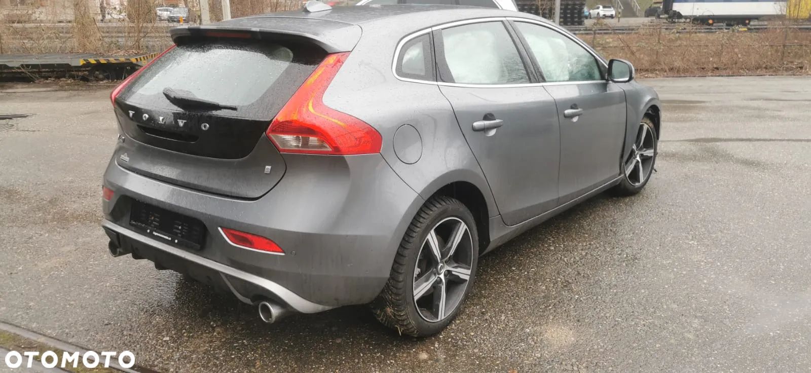 Volvo V40 T3 RDesign - 1