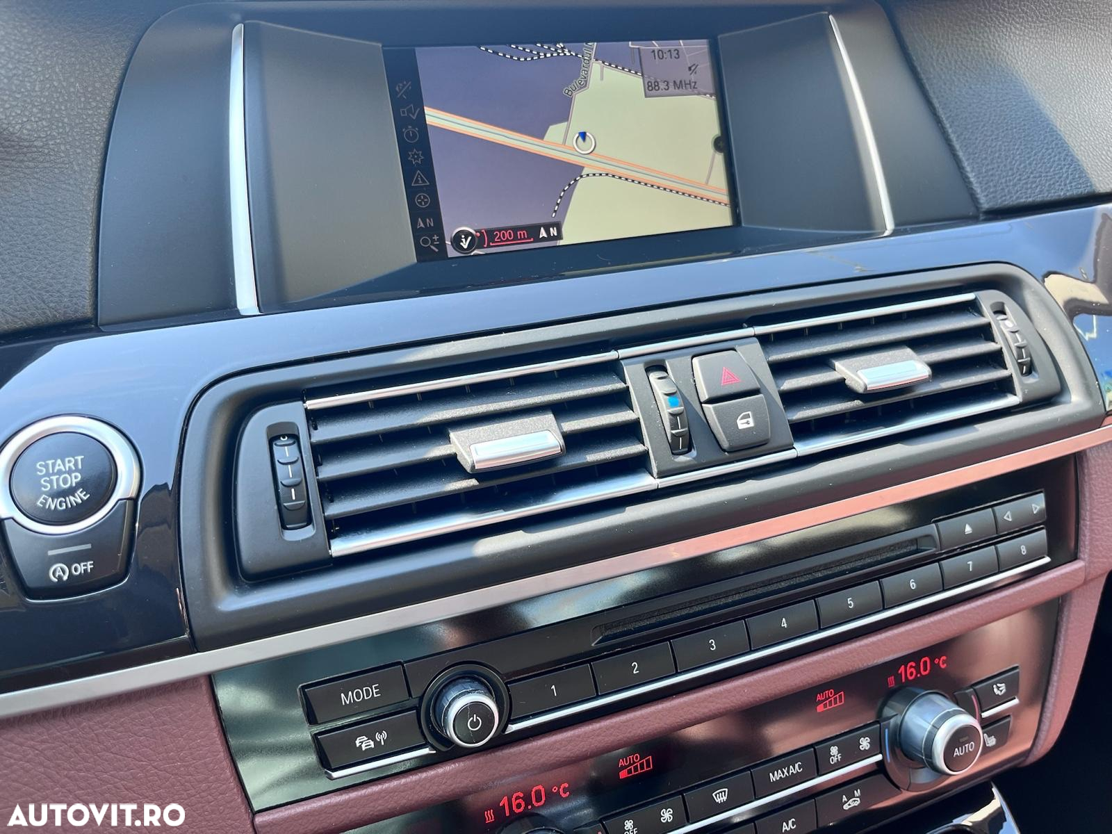 BMW Seria 5 520d Aut. Luxury Line - 24