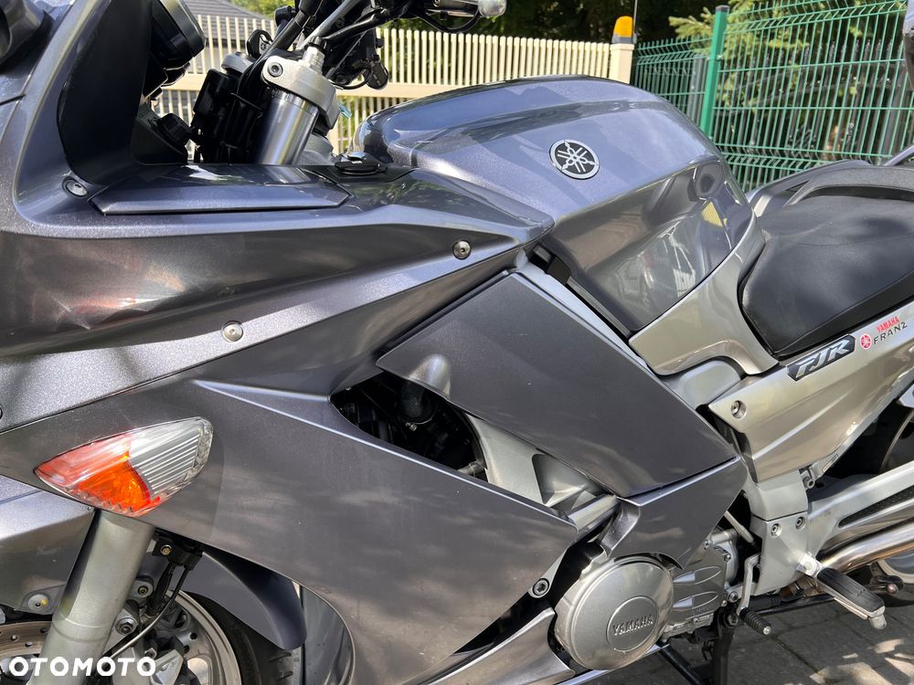 Yamaha FJR - 23