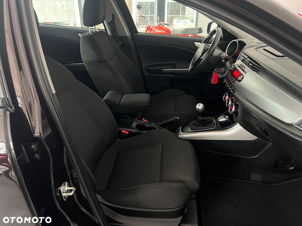 Alfa Romeo Giulietta 1.6 JTDM 16V Impression - 29