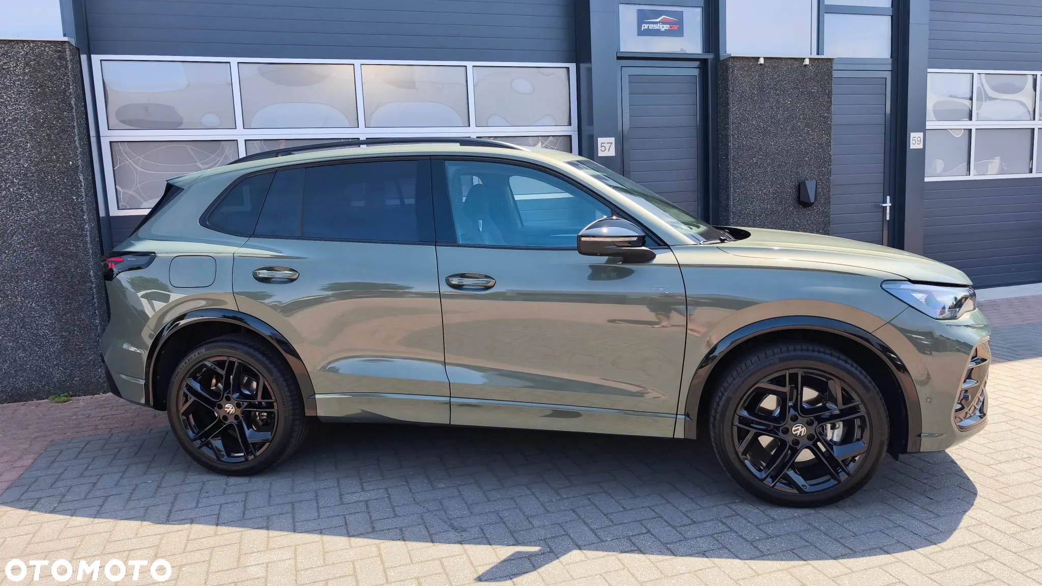 Volkswagen Tiguan 1.5 eTSI OPF DSG R-Line - 10