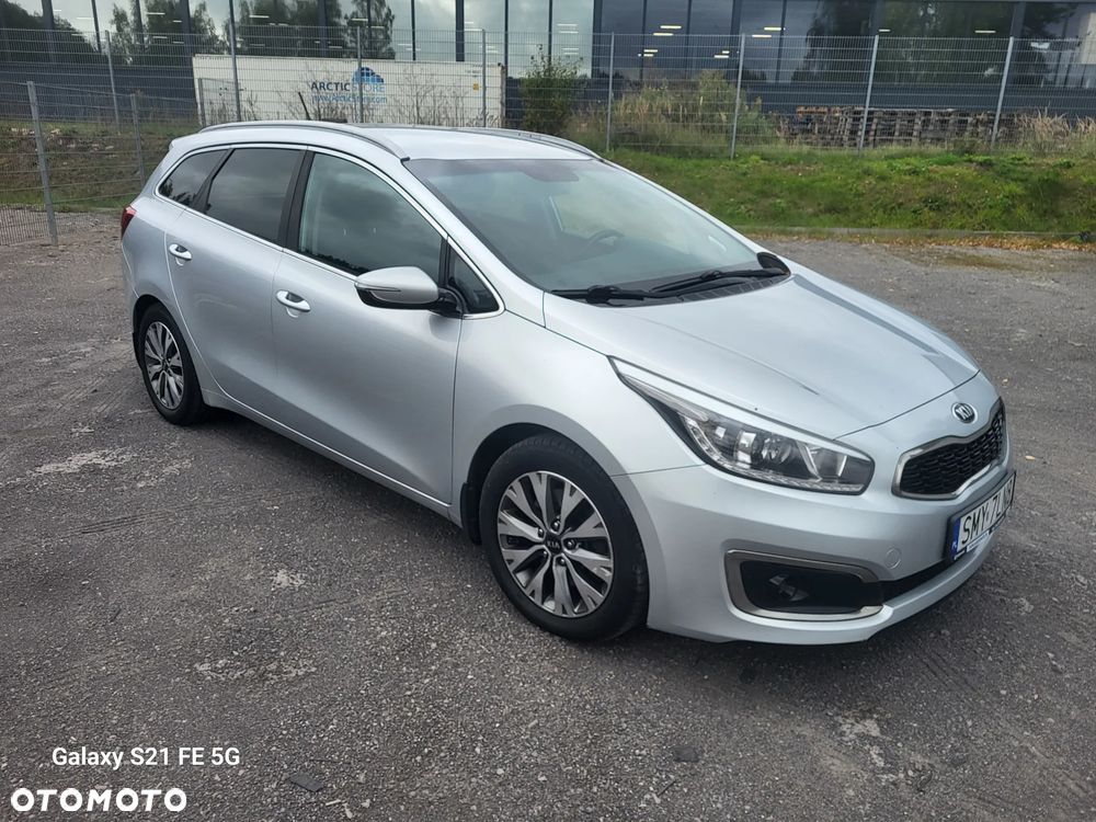 Kia Ceed Cee'd 1.6 CRDi L Business Line DCT - 1