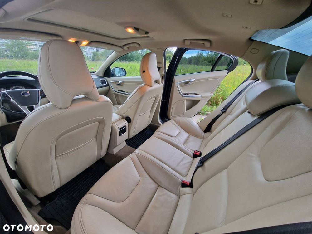 Volvo S60 2.5 T5 - 23