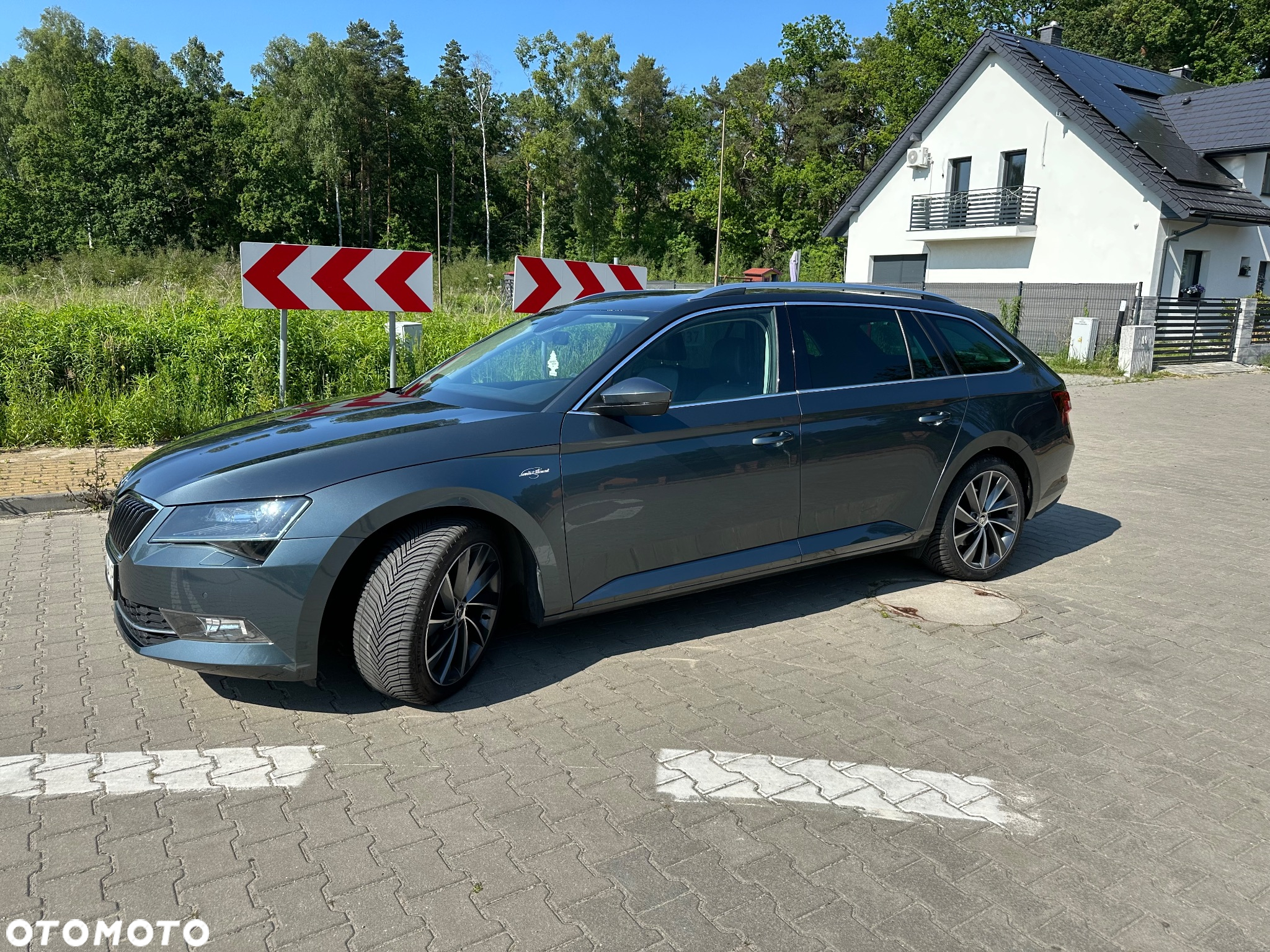 Skoda Superb 2.0 TDI 4x4 L&K DSG - 2
