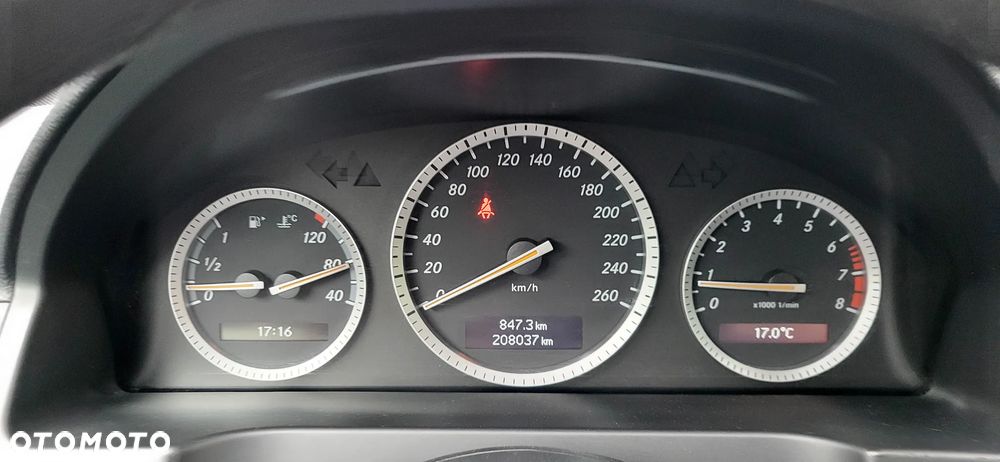 Mercedes-Benz Klasa C 180 Kompressor Elegance - 27