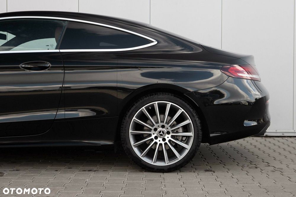 Mercedes-Benz Klasa C 200 9G-TRONIC - 14