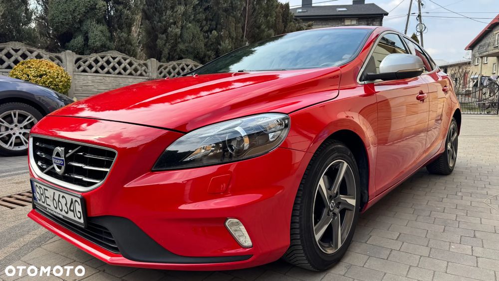 Volvo V40 D2 Drive-E R-Design Momentum - 3