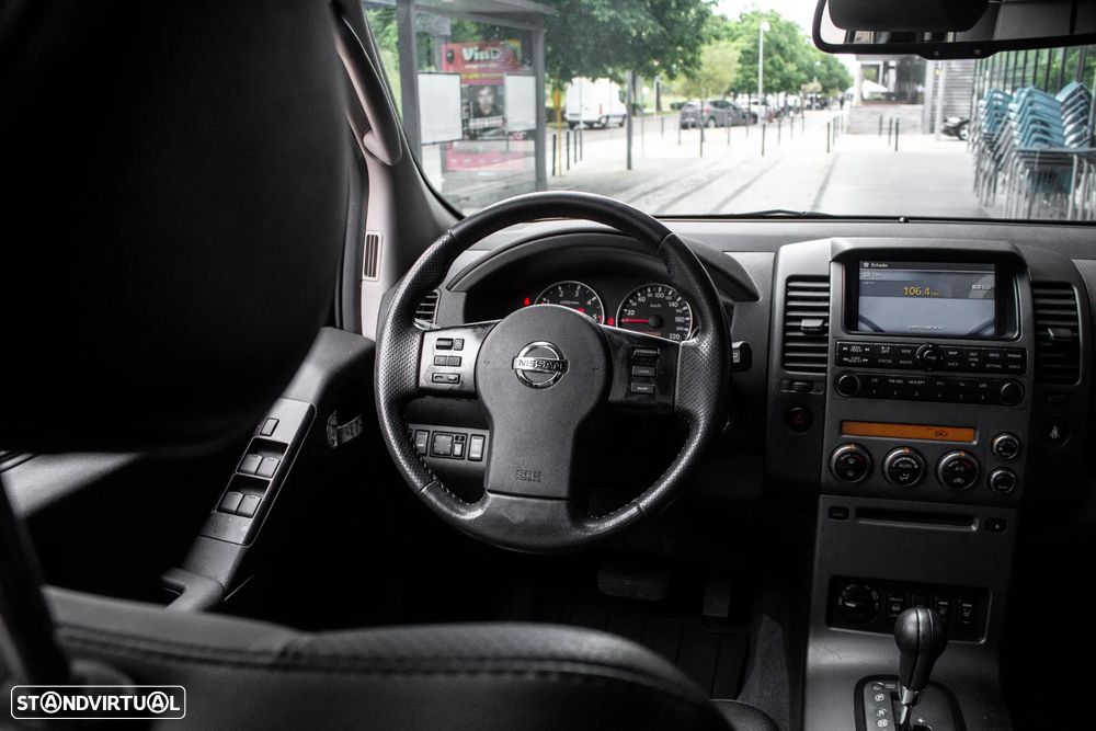 Nissan Pathfinder 2.5 dCi Aut. SE - 32