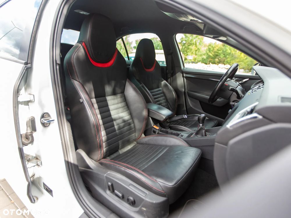 Skoda Octavia 2.0 TDI (Green tec) RS - 15