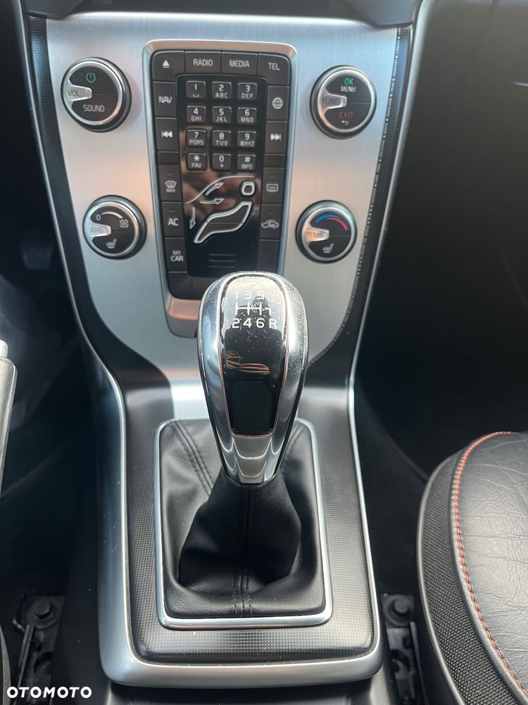 Volvo V40 D2 Ocean Race - 18