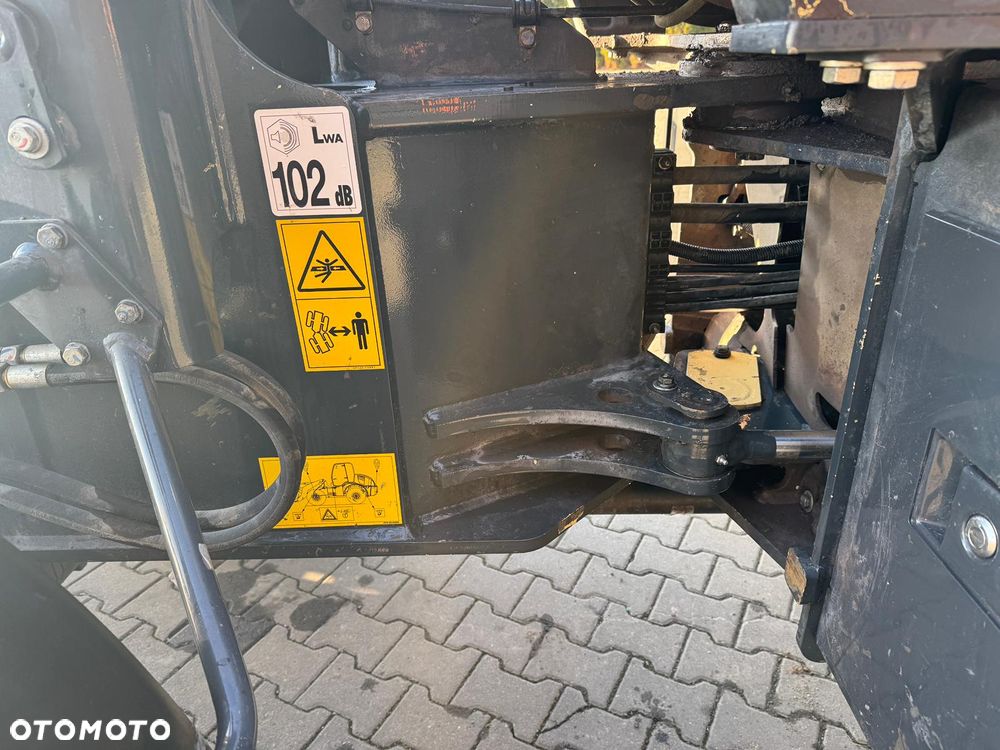 Komatsu WA100M-8E0 ŁADOWARKA KOŁOWA - 11