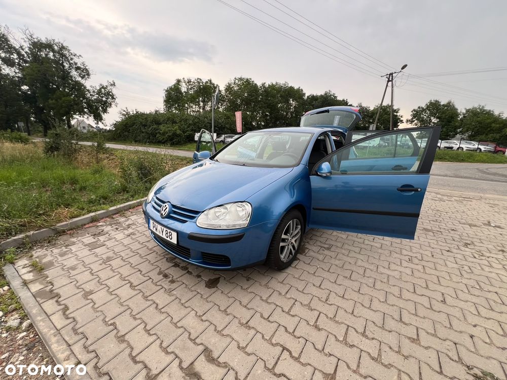 Volkswagen Golf - 24