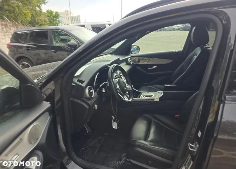 Mercedes-Benz GLC 300 4Matic 9G-TRONIC AMG Line - 7