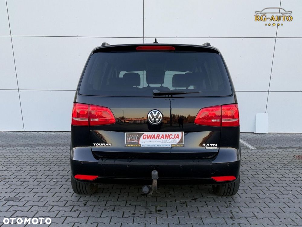 Volkswagen Touran - 10