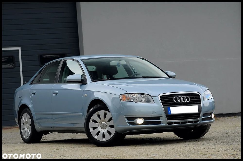 Audi A4 Limousine - 11