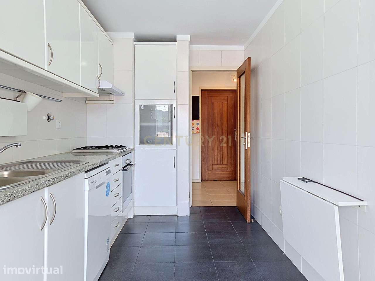 Apartamento T2, como novo, 2 lug. garagem+Arrumos - Valongo - Grande imagem: 2/2