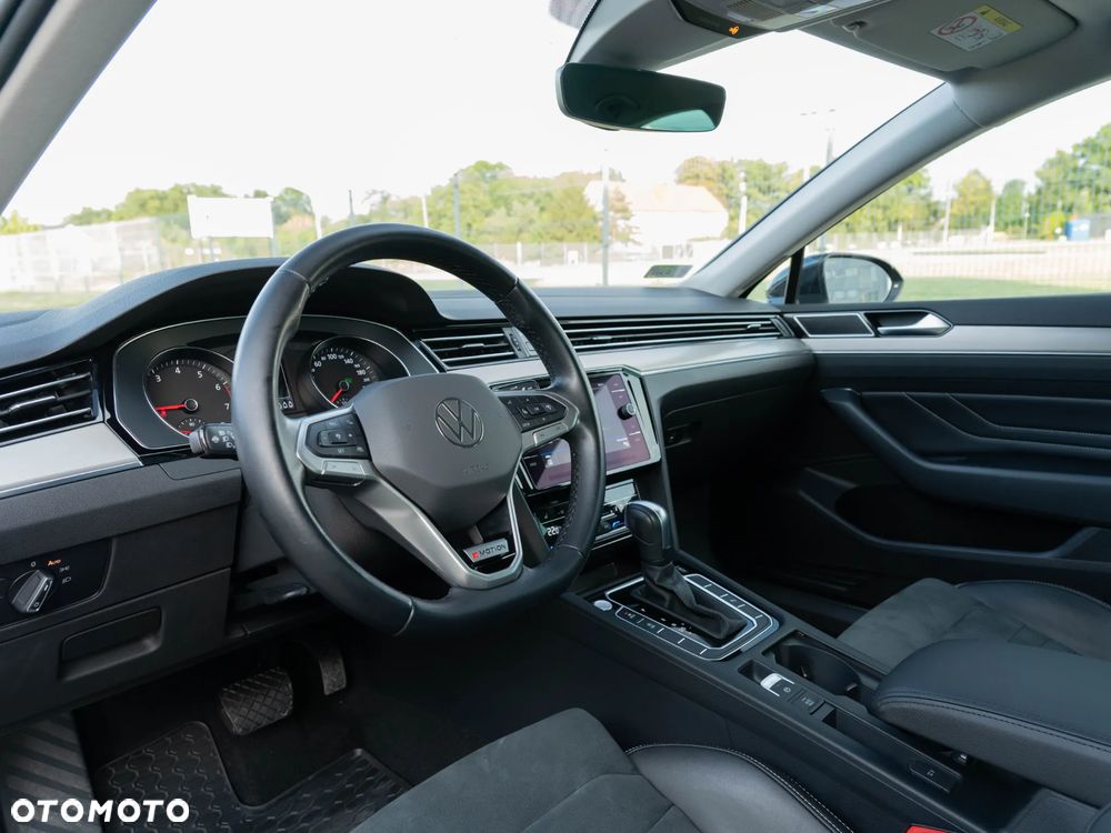 Volkswagen Passat 2.0 TSI 4Mot Elegance DSG - 17