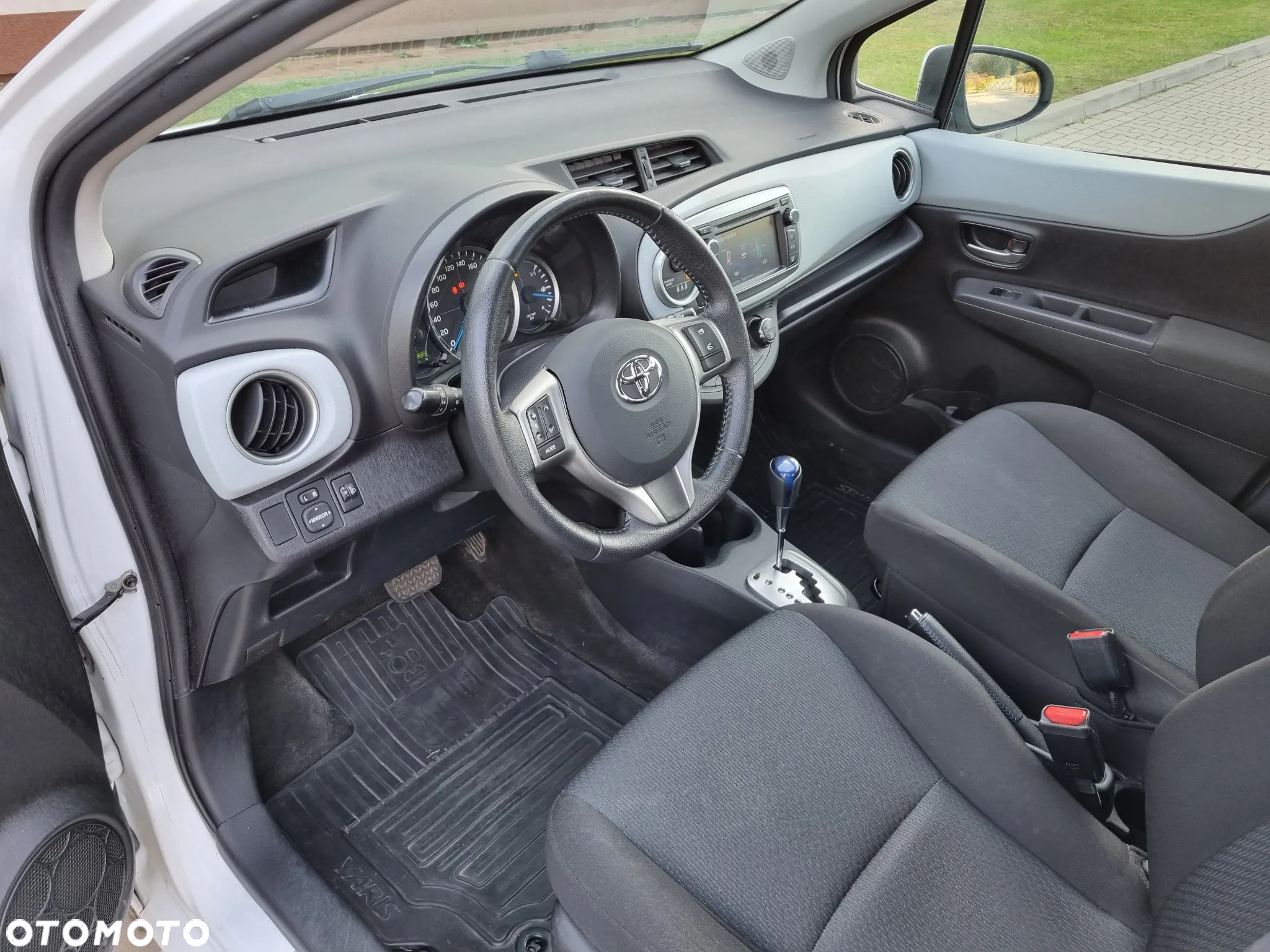Toyota Yaris Hybrid 1.5 VVT-i Style - 25