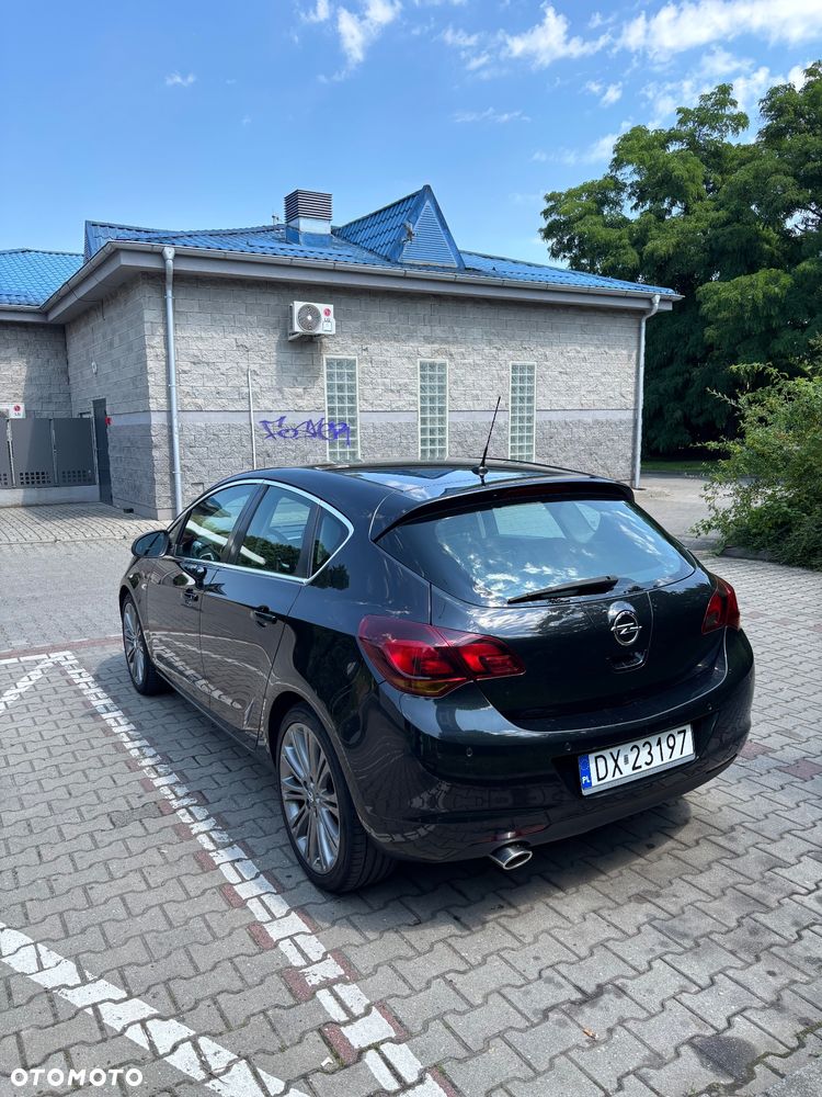 Opel Astra 1.6 Turbo - 6