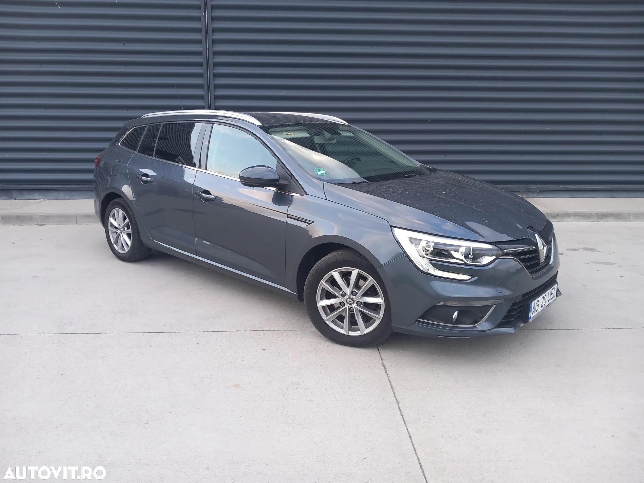 Renault Megane TCE 140 EDC Techno - 1
