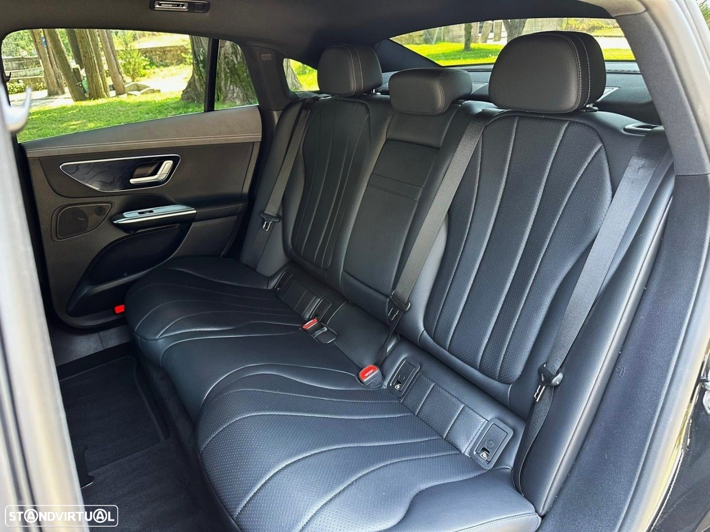 Mercedes-Benz EQE 300 Edition Electric Art - 41