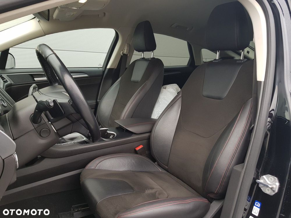 Ford Mondeo 2.0 TDCi Bi-Turbo Titanium PowerShift - 18