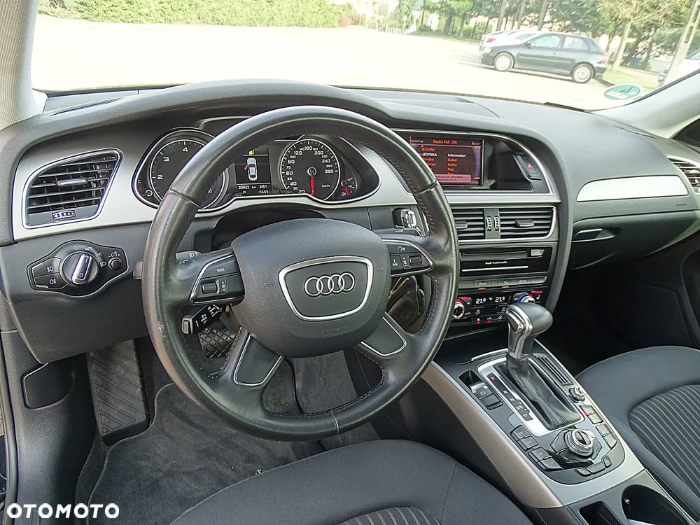 Audi A4 Limousine - 28