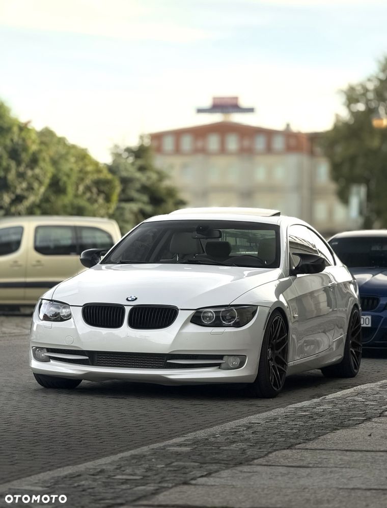 BMW Seria 3 335i Edition Exclusive - 4