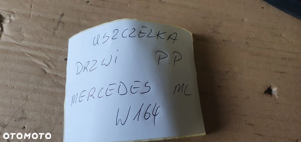Uszczelka drzwi prawy przód Mercedes ML W164 - 7