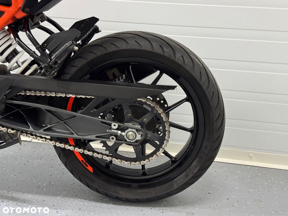 KTM Duke 125 - 14
