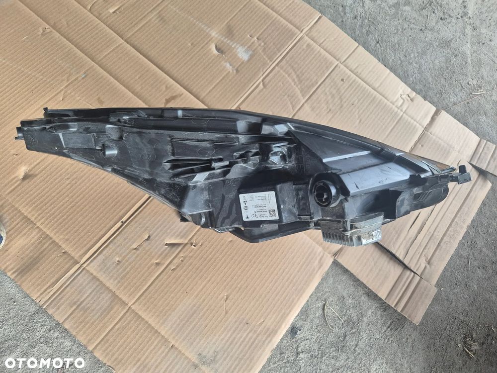PRZEDNIA LEWA LAMPA TESLA 3 Y 1514952-00-D - 6