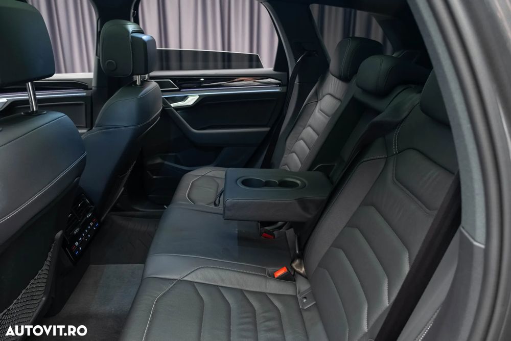 Volkswagen Touareg V6 TDI 4MOTION R-Line - 21