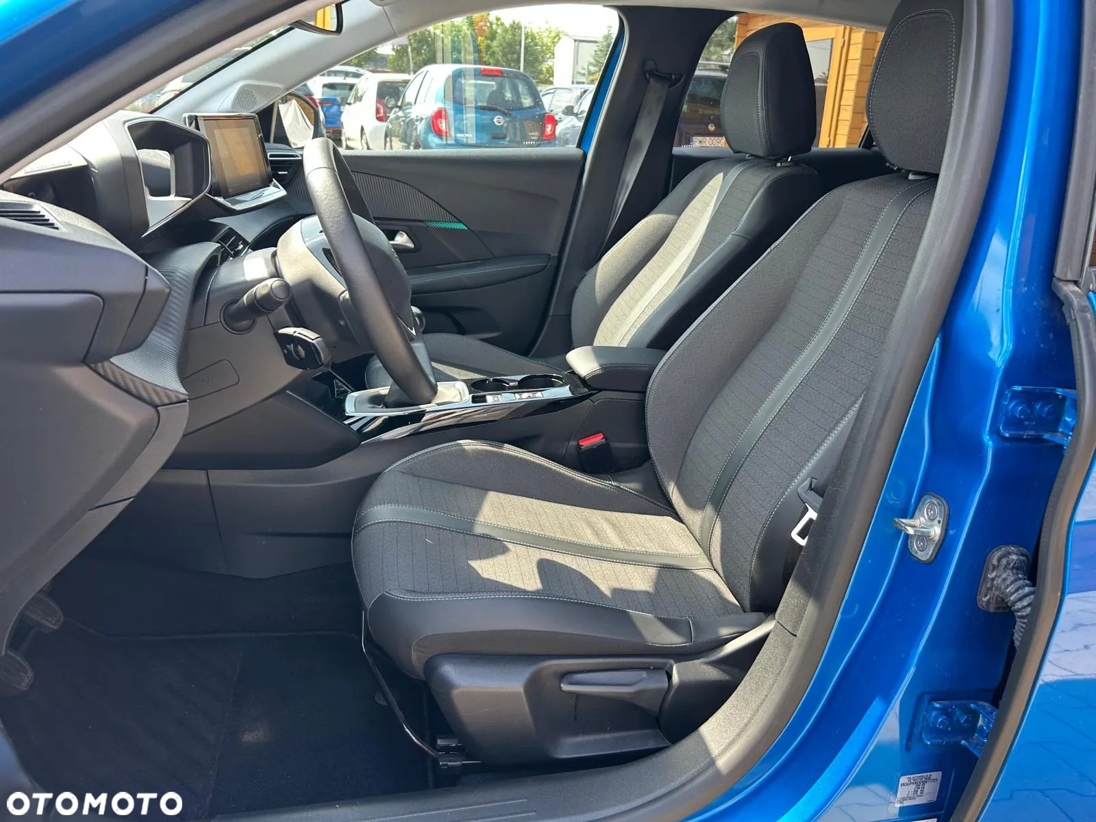 Peugeot 208 PureTech 100 Allure - 19