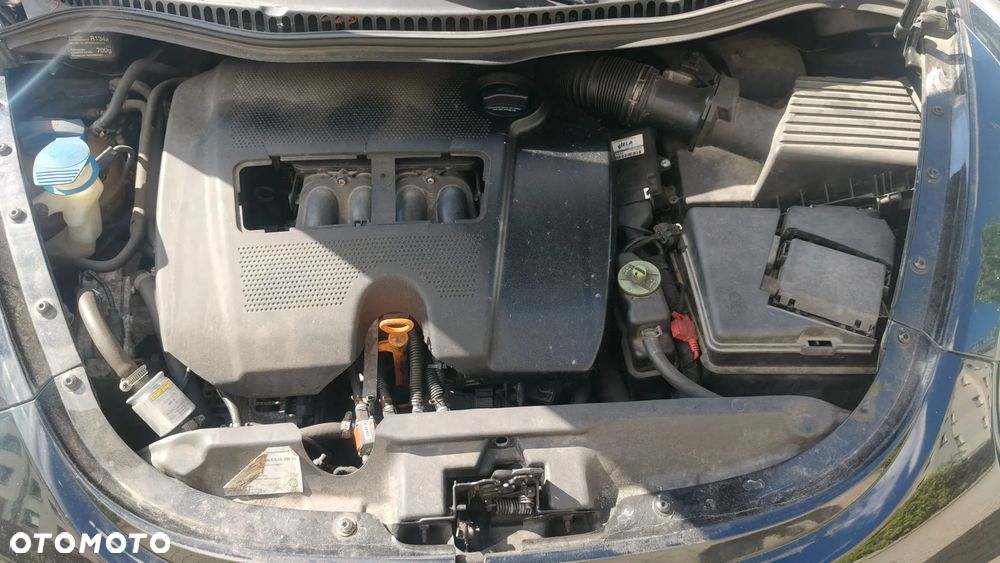Volkswagen New Beetle 1.6 - 7