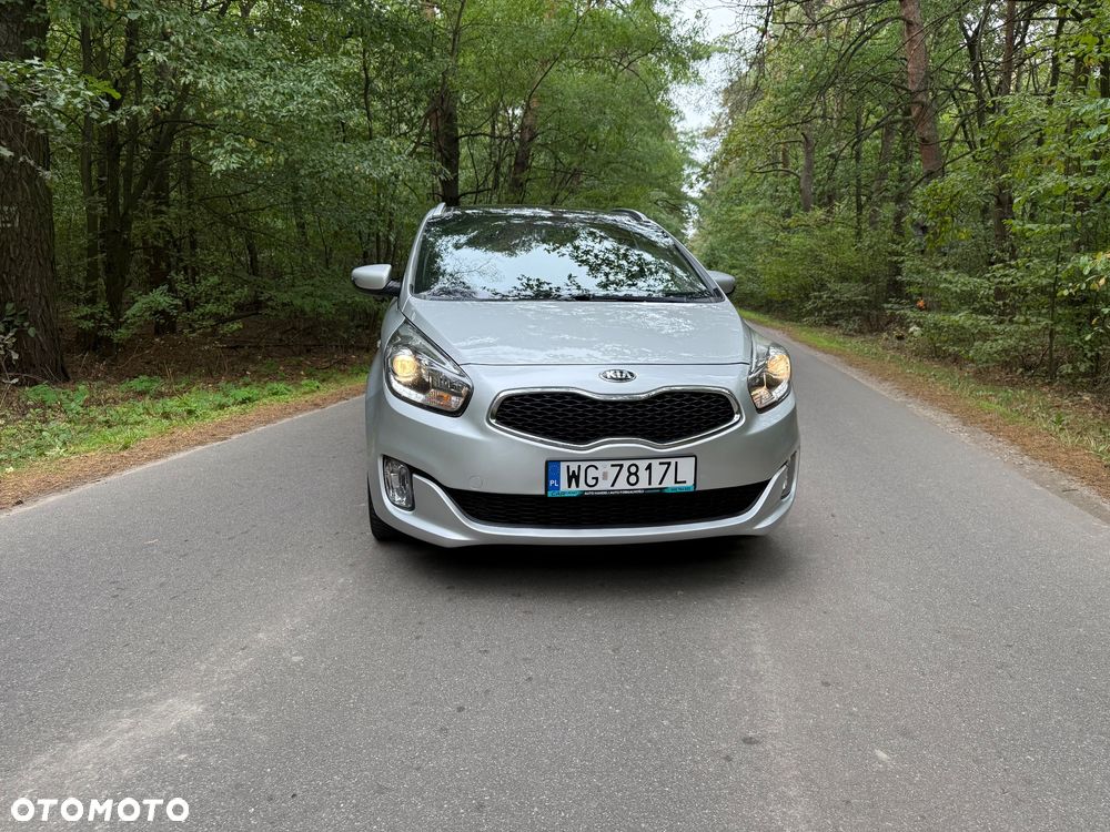 Kia Carens 1.7 CRDi 115 Dream Team Edition - 9