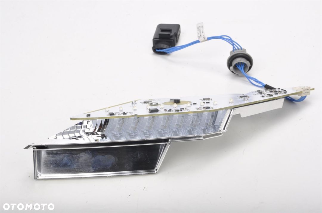 GOLF VIII  MODUŁ LED 81979005 81977001 2021 - 1