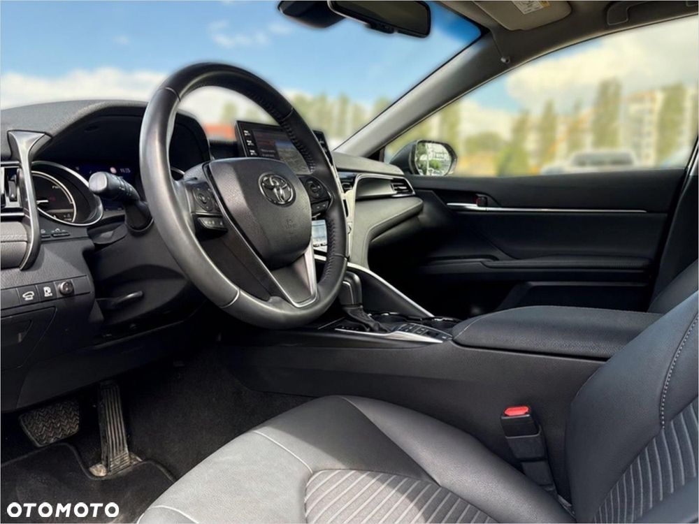Toyota Camry 2.5 Hybrid Prestige CVT - 9