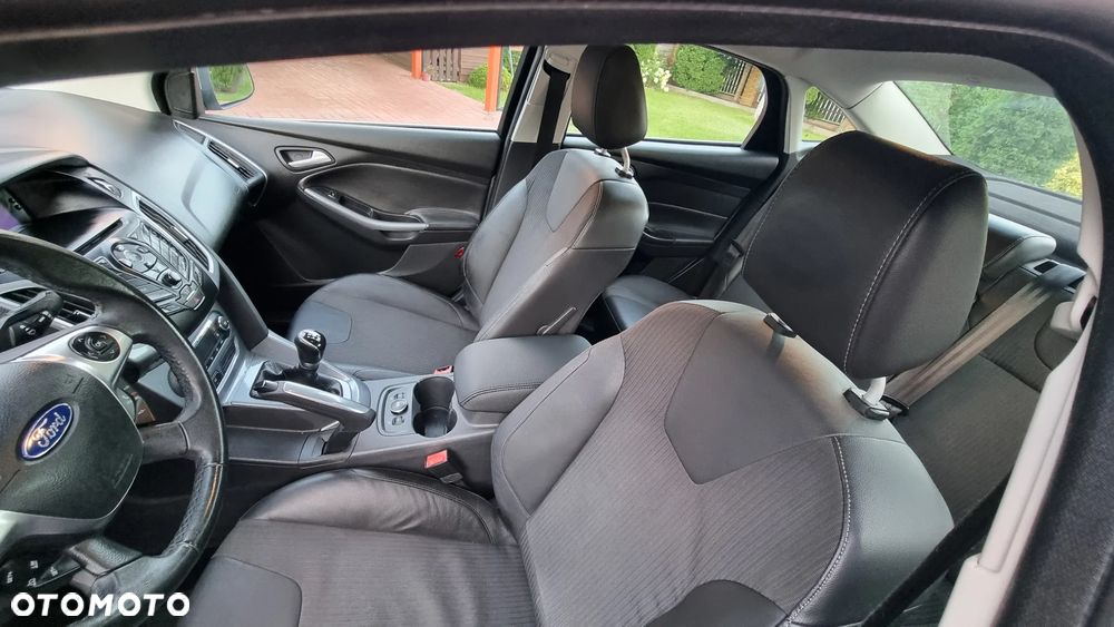 Ford Focus 1.6 Ti-VCT Titanium - 13