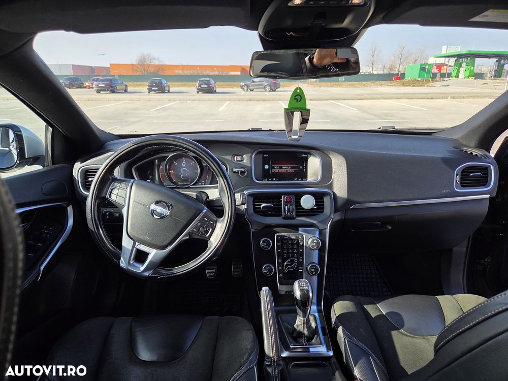 Volvo V40 D4 VEA R-Design - 5