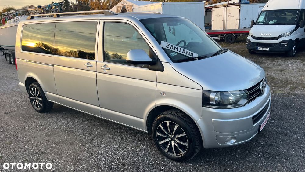 Volkswagen Caravelle - 4