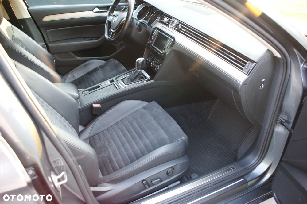 Volkswagen Passat 2.0 TDI BMT 4Mot Highline DSG - 8