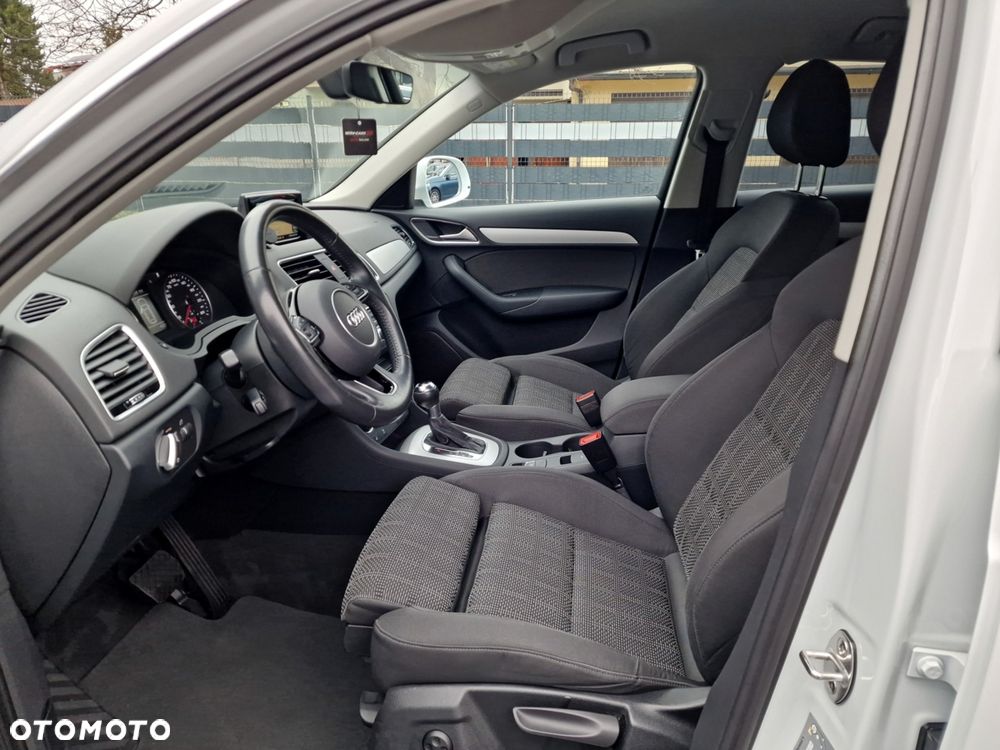 Audi Q3 2.0 TDI S tronic design - 16